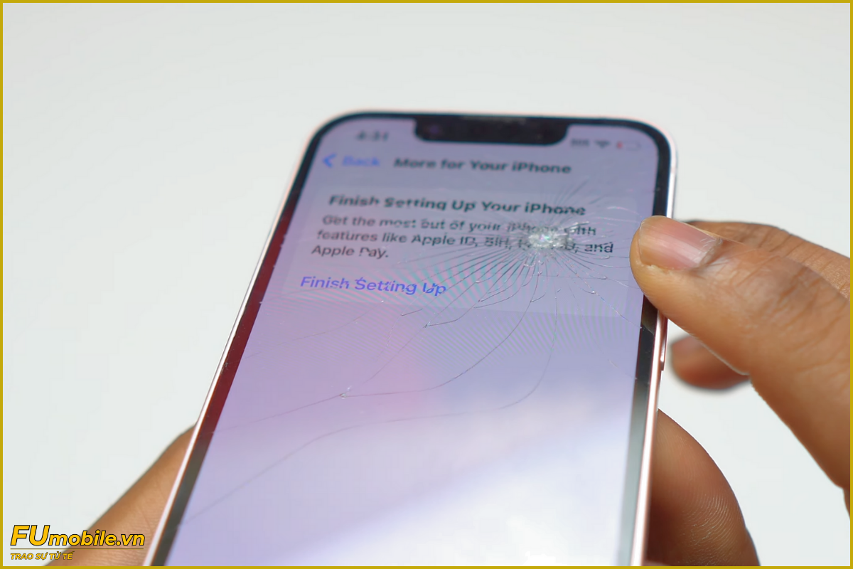 iPhone 13 Mini nứt bể mặt kính