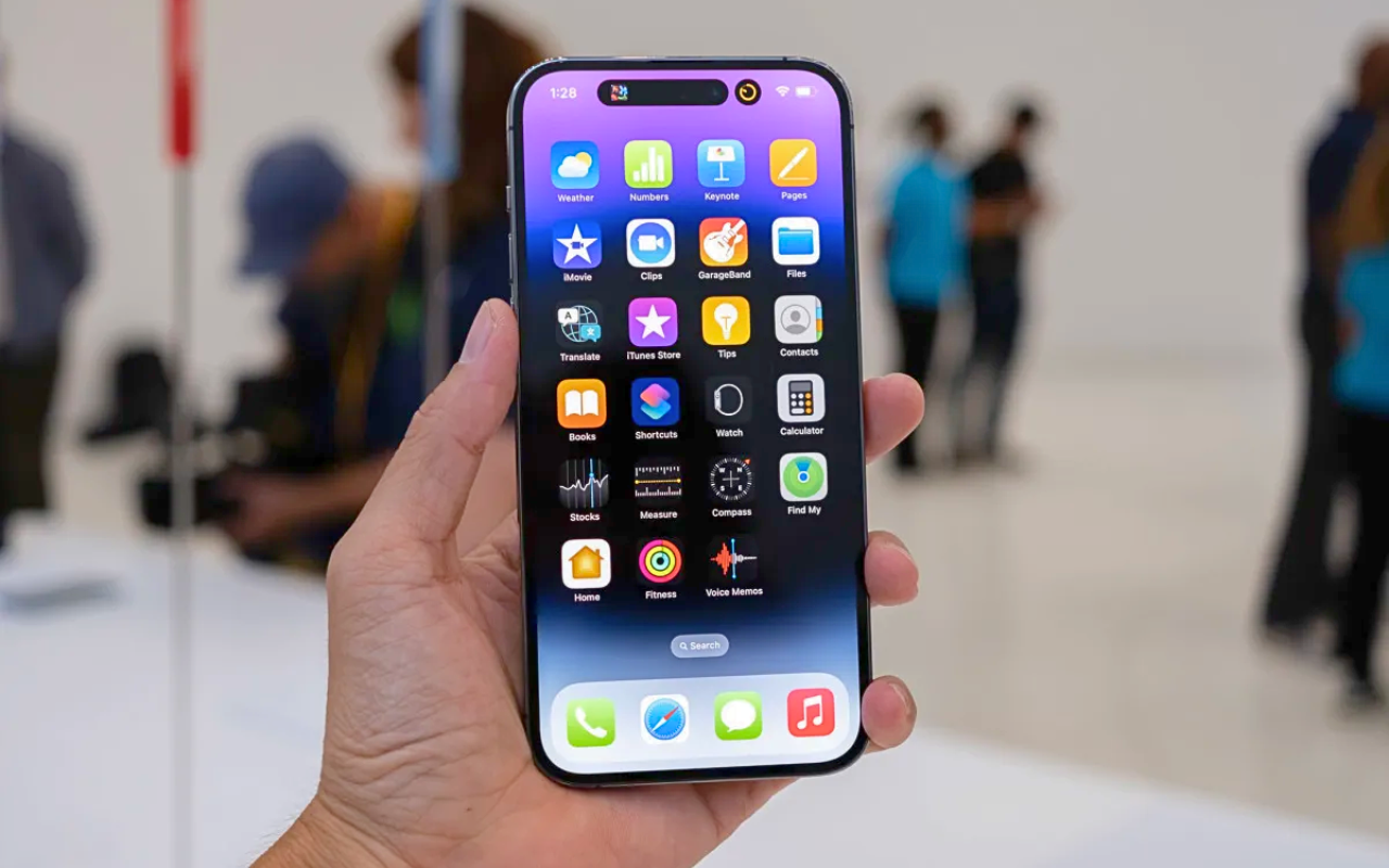 Màn hình iPhone 14 Pro Max tại FUMobile