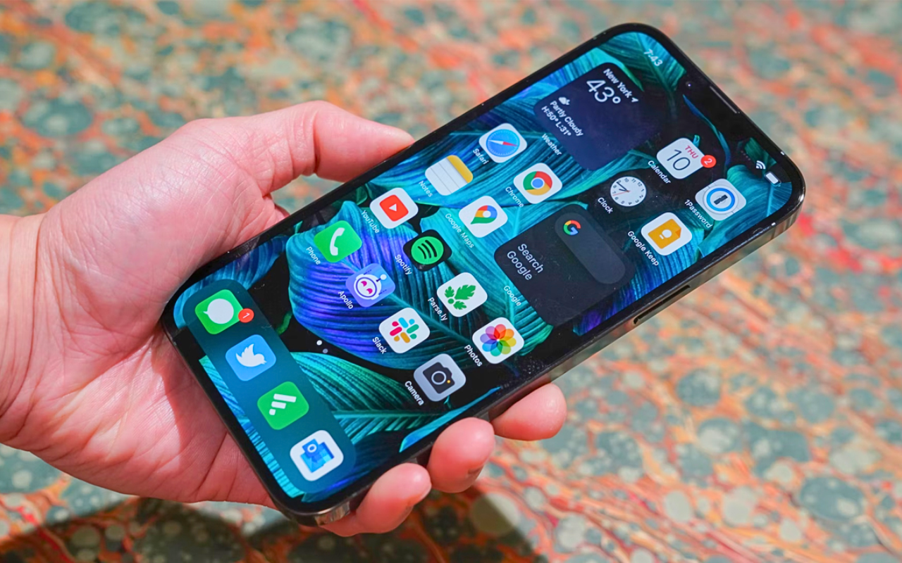 Mặt kính iP 13 Pro tại FUMobile