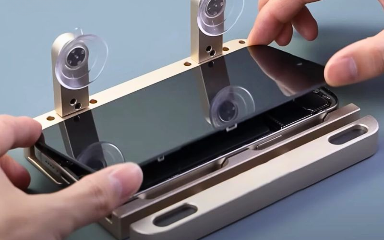 Mặt kính iPhone 15 Plus