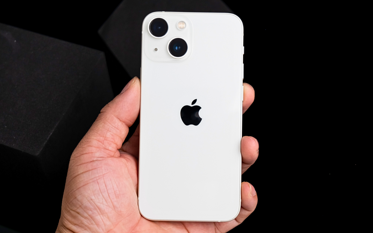 Pin iP 13 Mini tại FUMobile