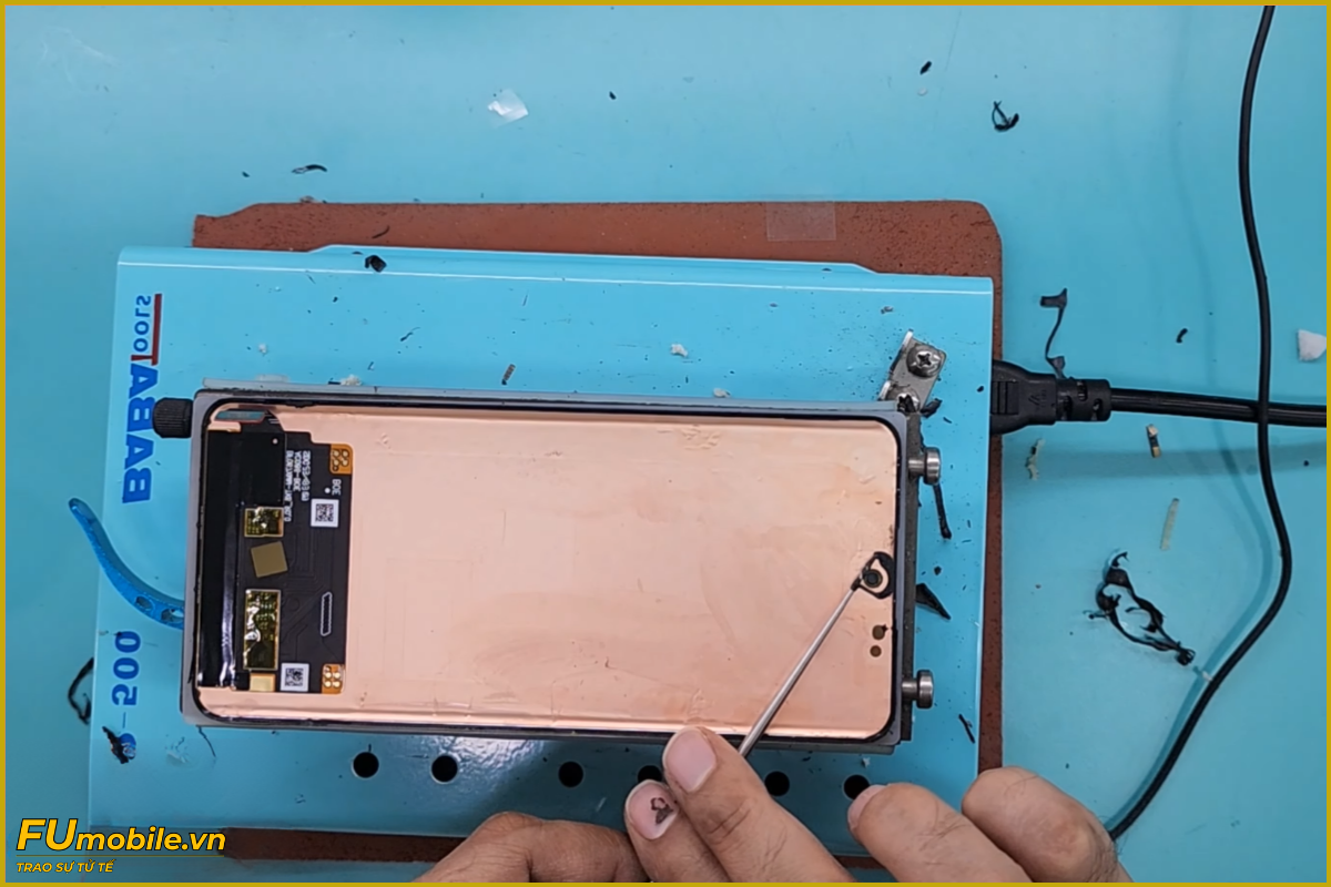 Quy trình thay màn hình Oppo Reno13 F 5G