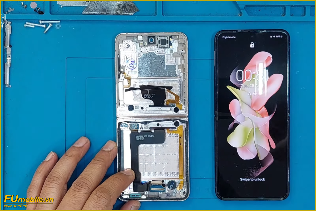 Quy trình thay màn hình Samsung Galaxy Z Flip 4