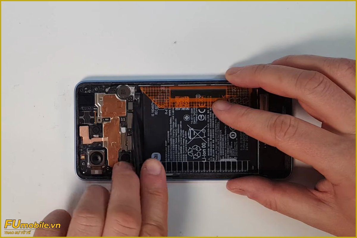 Redmi Note 13 pin chai, phù cần thay mới