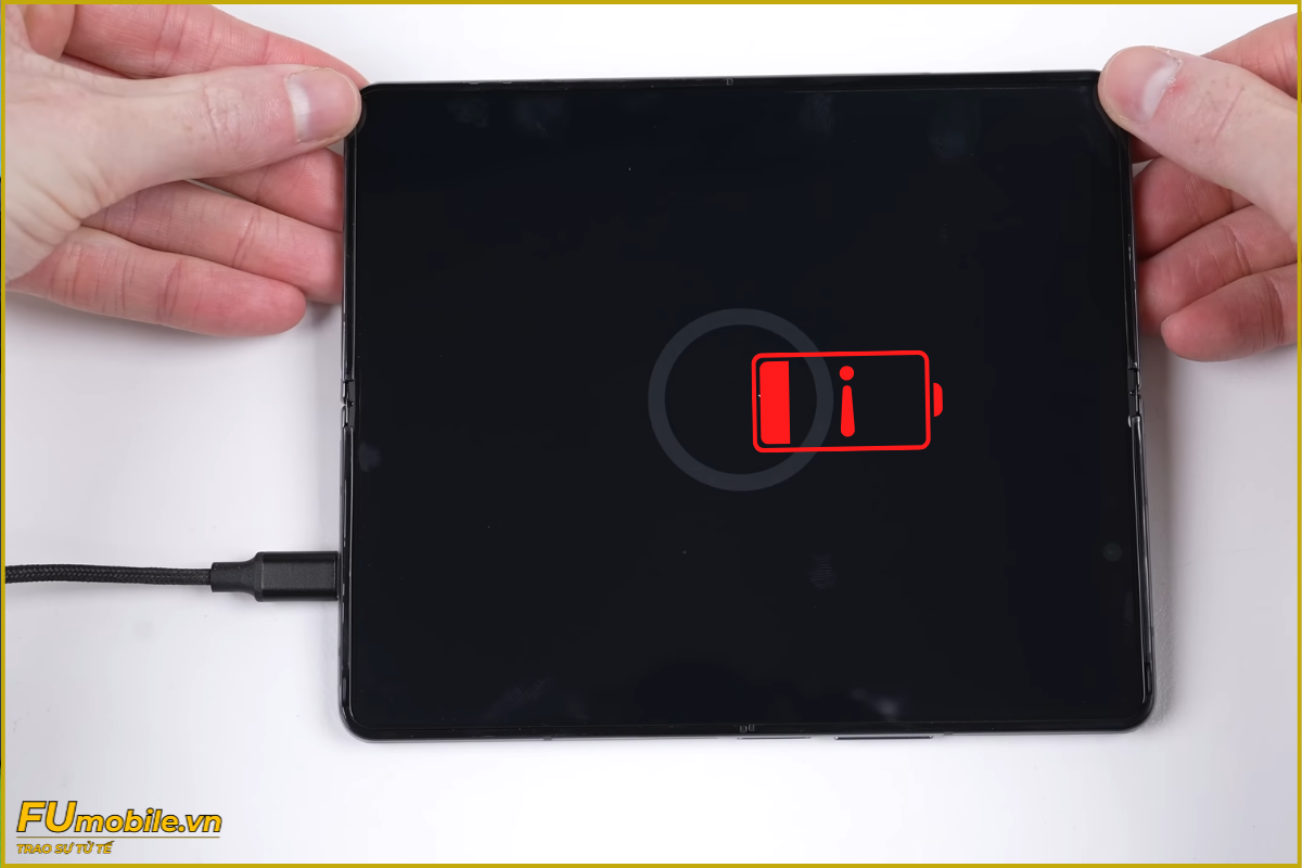 Samsung Z Fold 5 sạc không vào pin