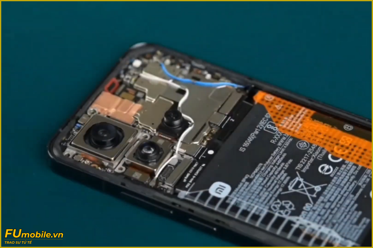 Xiaomi 14 lỗi pin chai, phù sau thời gian dài sử dụng